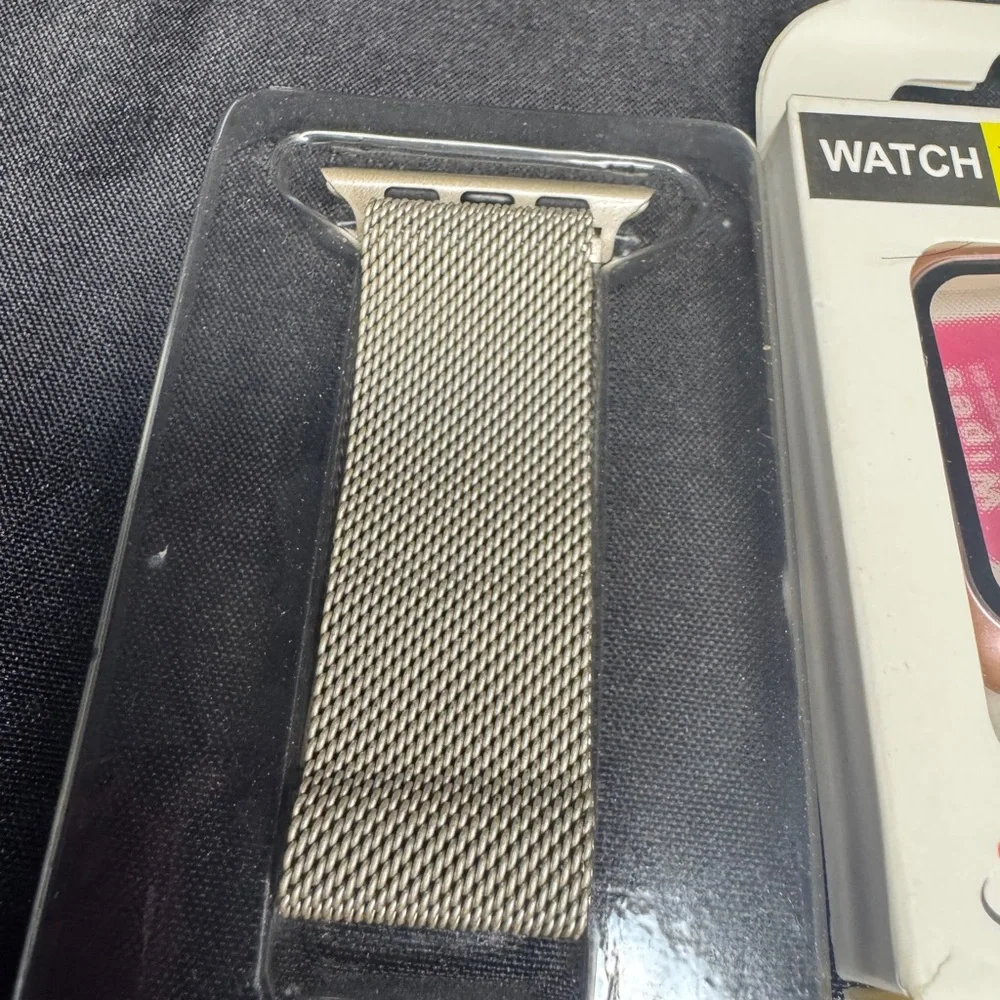 Apple Watch Pink Mesh Watch Band with Case Bundle | NIP